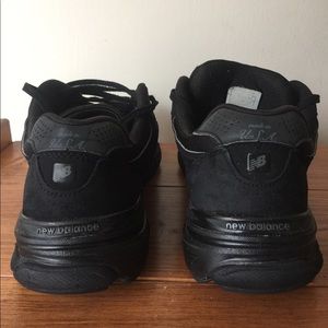 new balance mt410 triple black